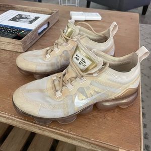Nike Vapormax gold and cream. Size 6.5